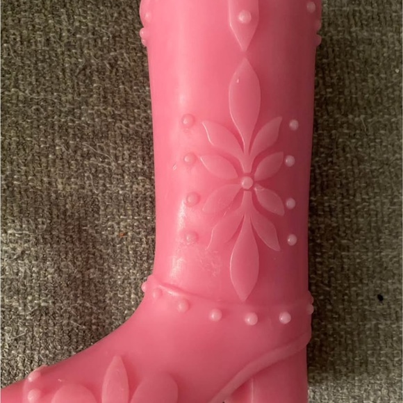 Pink Cowboy Boot Candle - Picture 3 of 3